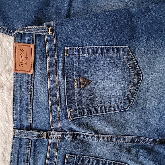 GUESS~ Skinny Leg Jeans, 28RG - Picture 4 of 7